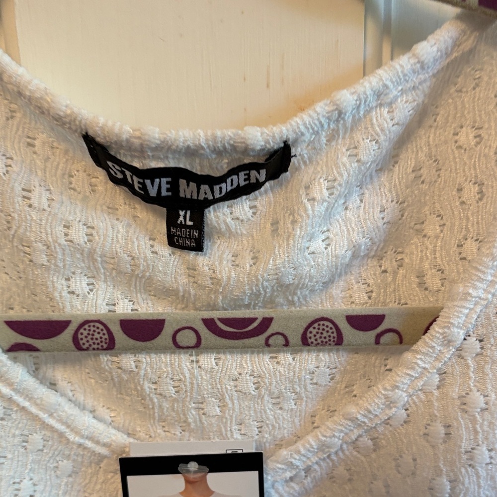Steve Madden Textured White Blouse - Picture 3 of 3